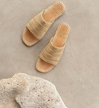 Anir, sustainable, handmade sandals made from natural materials by Bulibasha