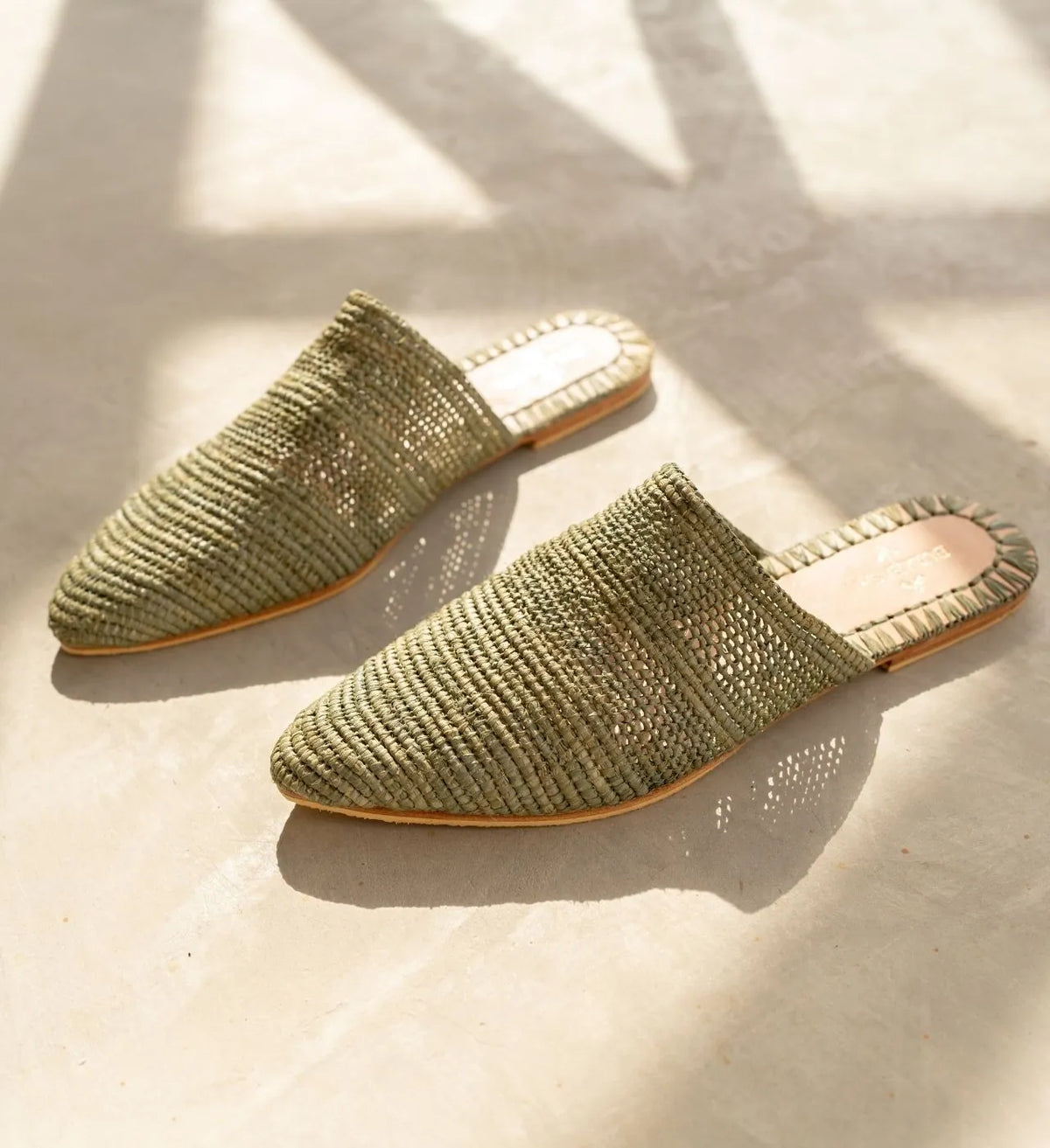 Babouche Tayri Green, sustainable, handmade sandals made from natural materials by Bulibasha