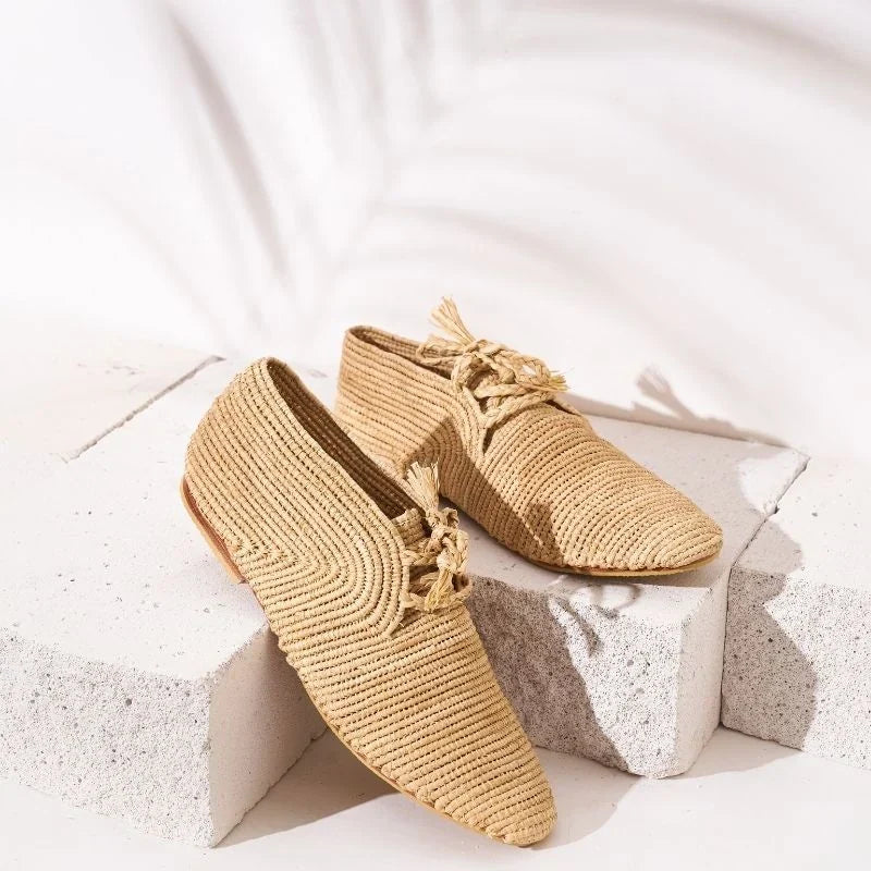 Agizul Neutral, sustainable, handmade shoes made from natural materials by Bulibasha