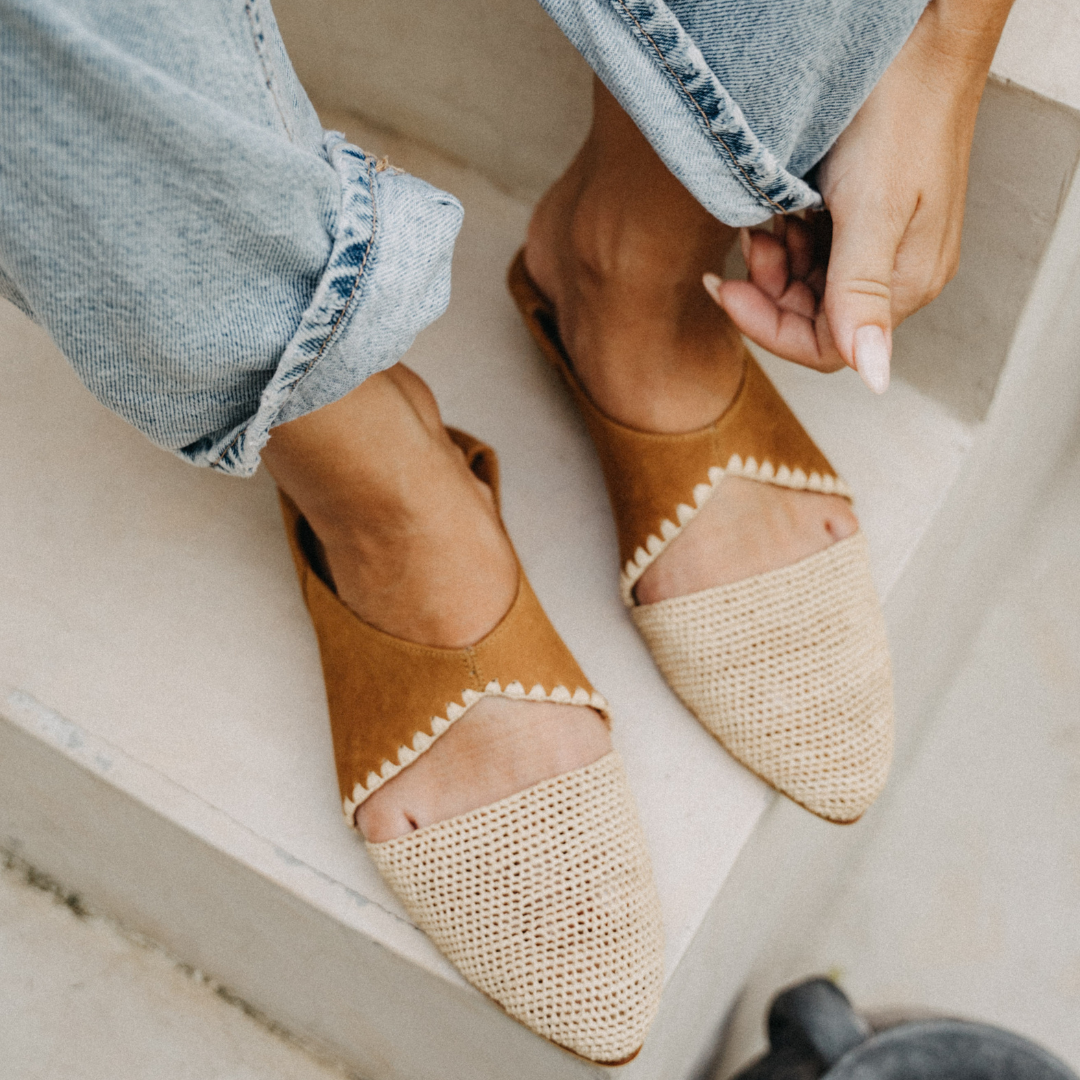 Yara Women's Shoes Sandy