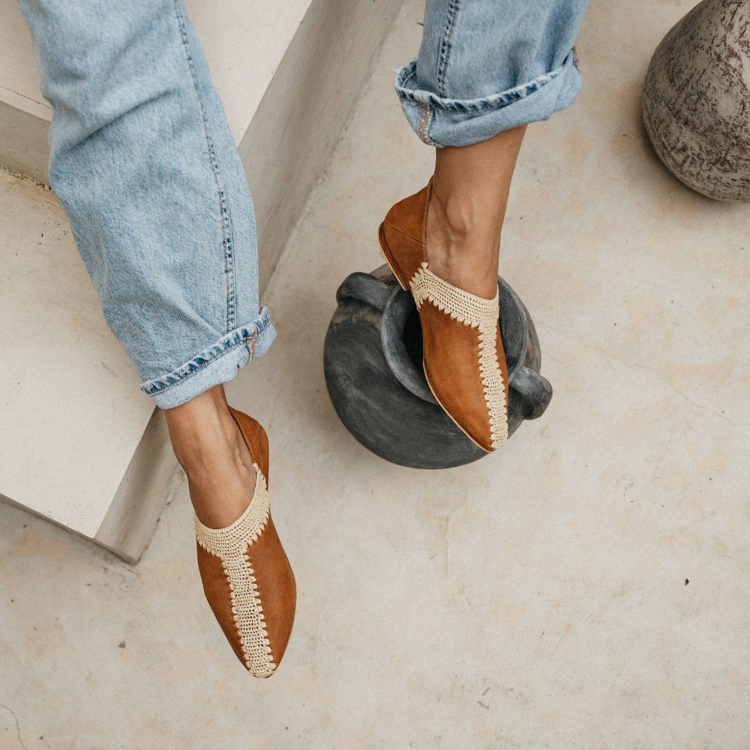 Taos Women's Shoes Sandy