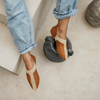 Taos Women's Shoes Sandy
