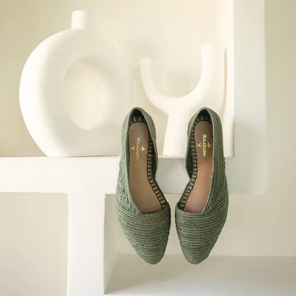Ayyur Women's Flats Green